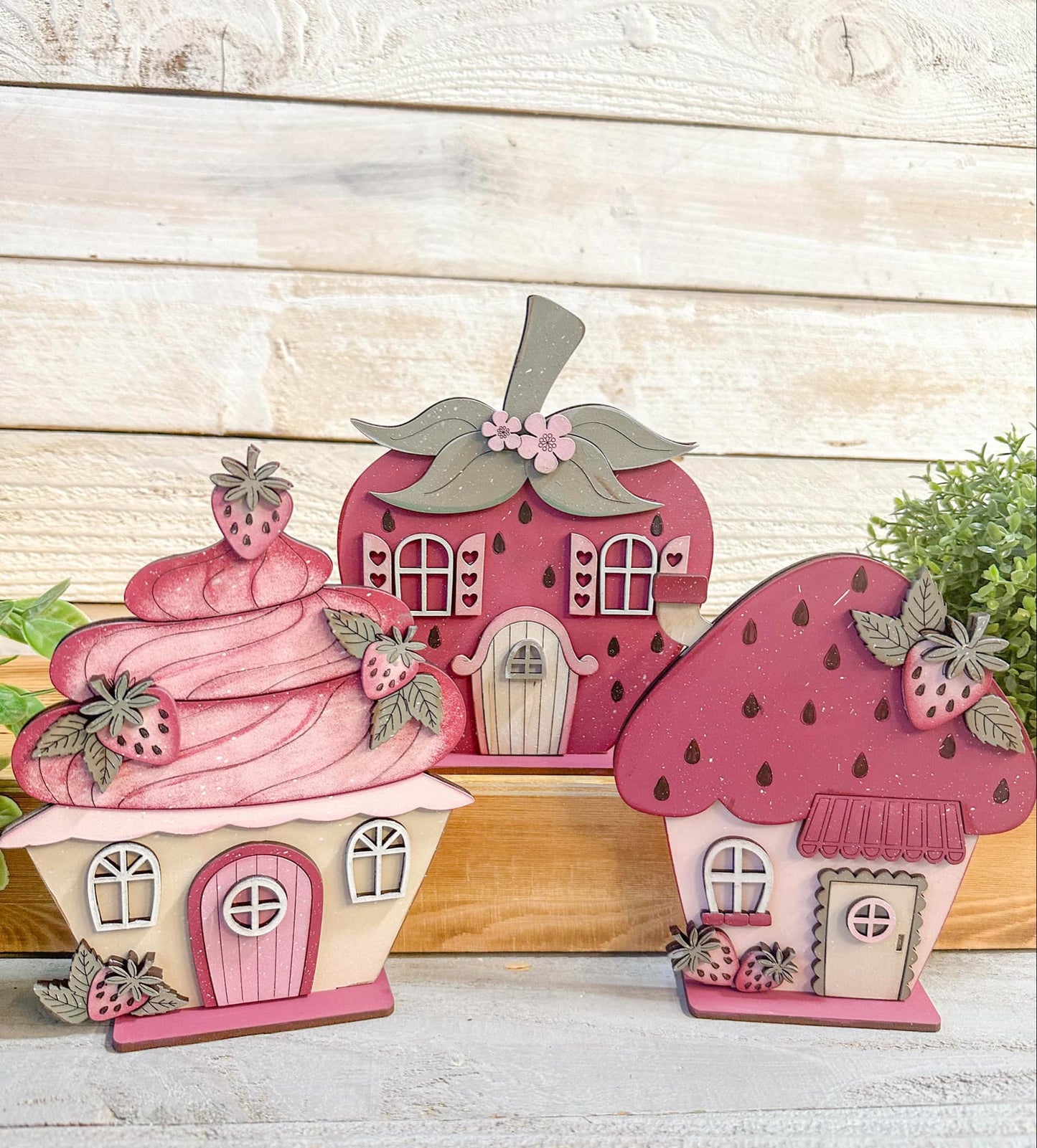 Strawberry standing houses