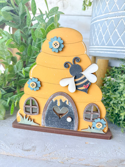 Bee hive standing house, with tea light holder