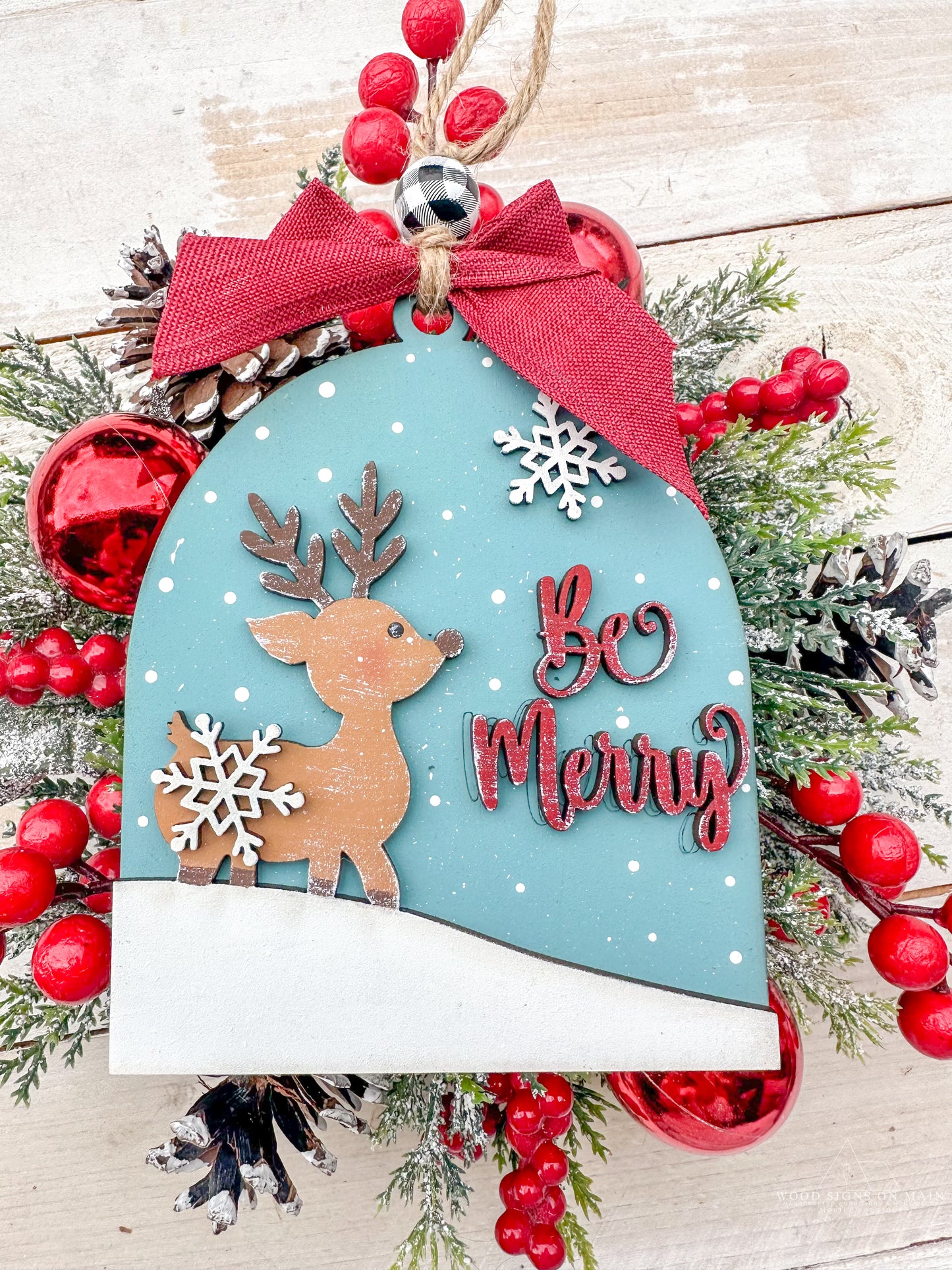 Be merry reindeer ARCH ornament