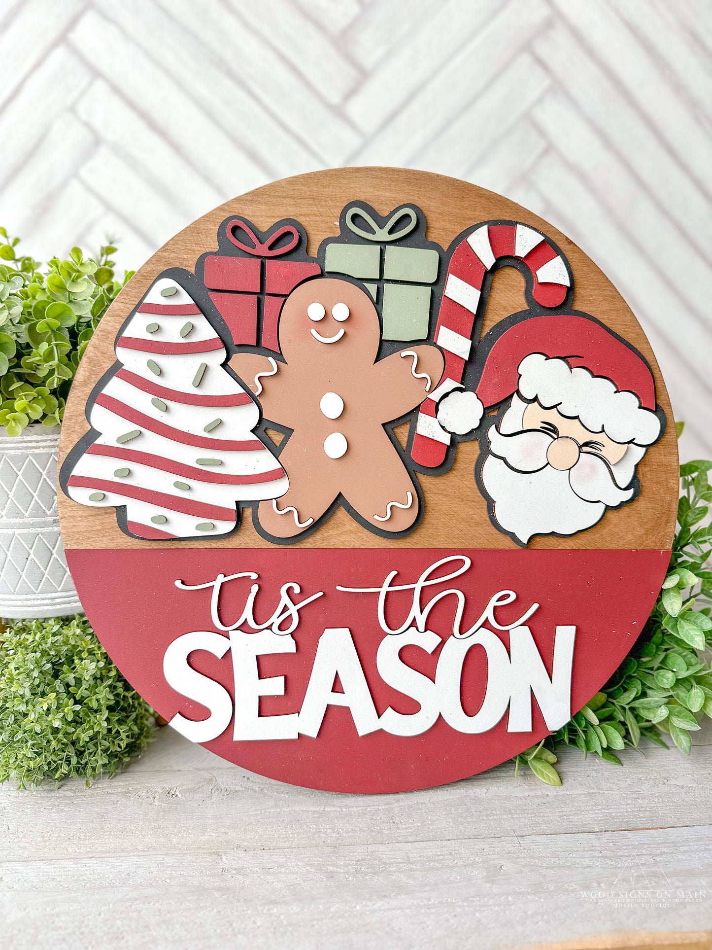 It’s the season wood door round