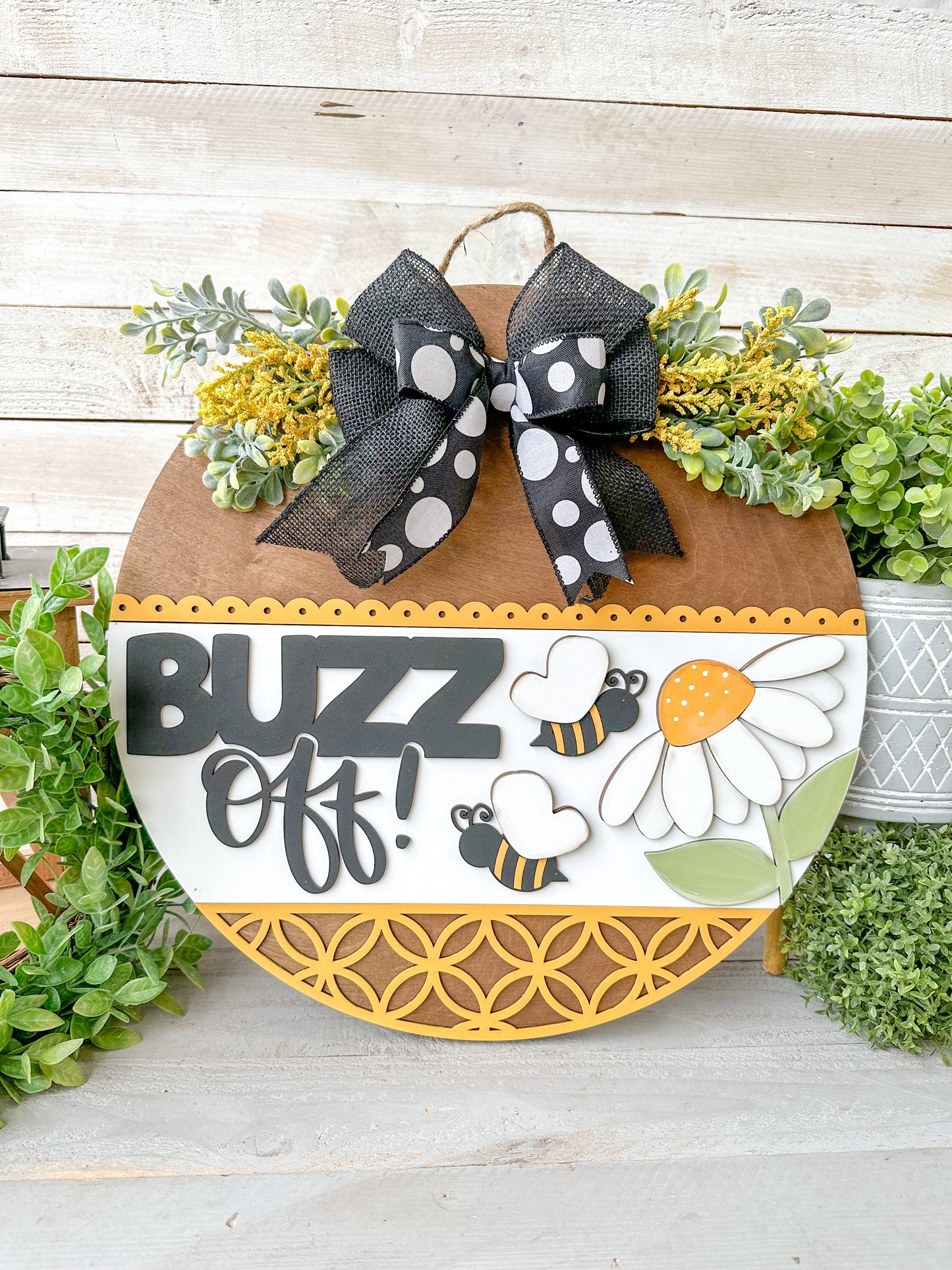 Buzz Off! 18" Round Bee-Themed Door Hanger