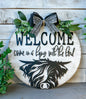Highland Cow Welcome Sign – Rustic Farmhouse Door Hanger