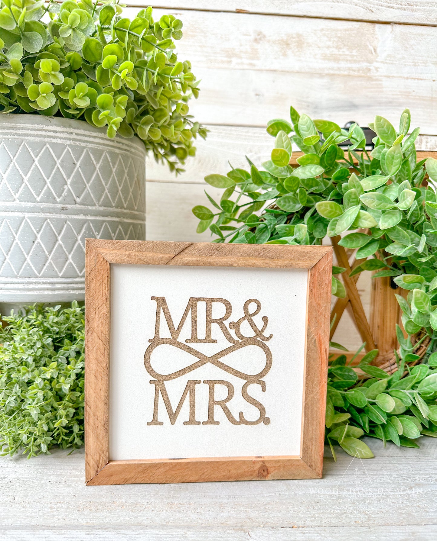 Mr & Mrs laser engraved wedding sign