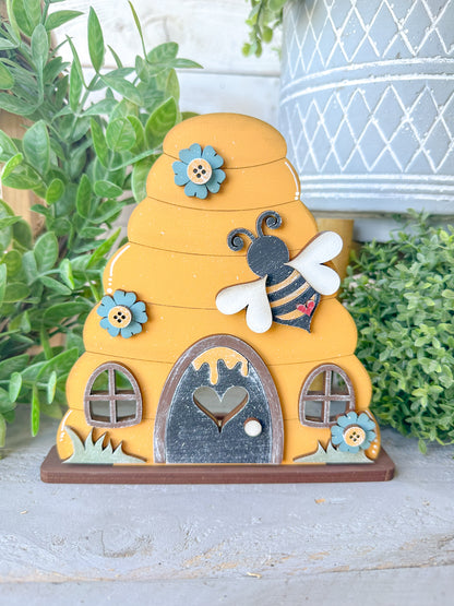 Bee hive standing house, with tea light holder