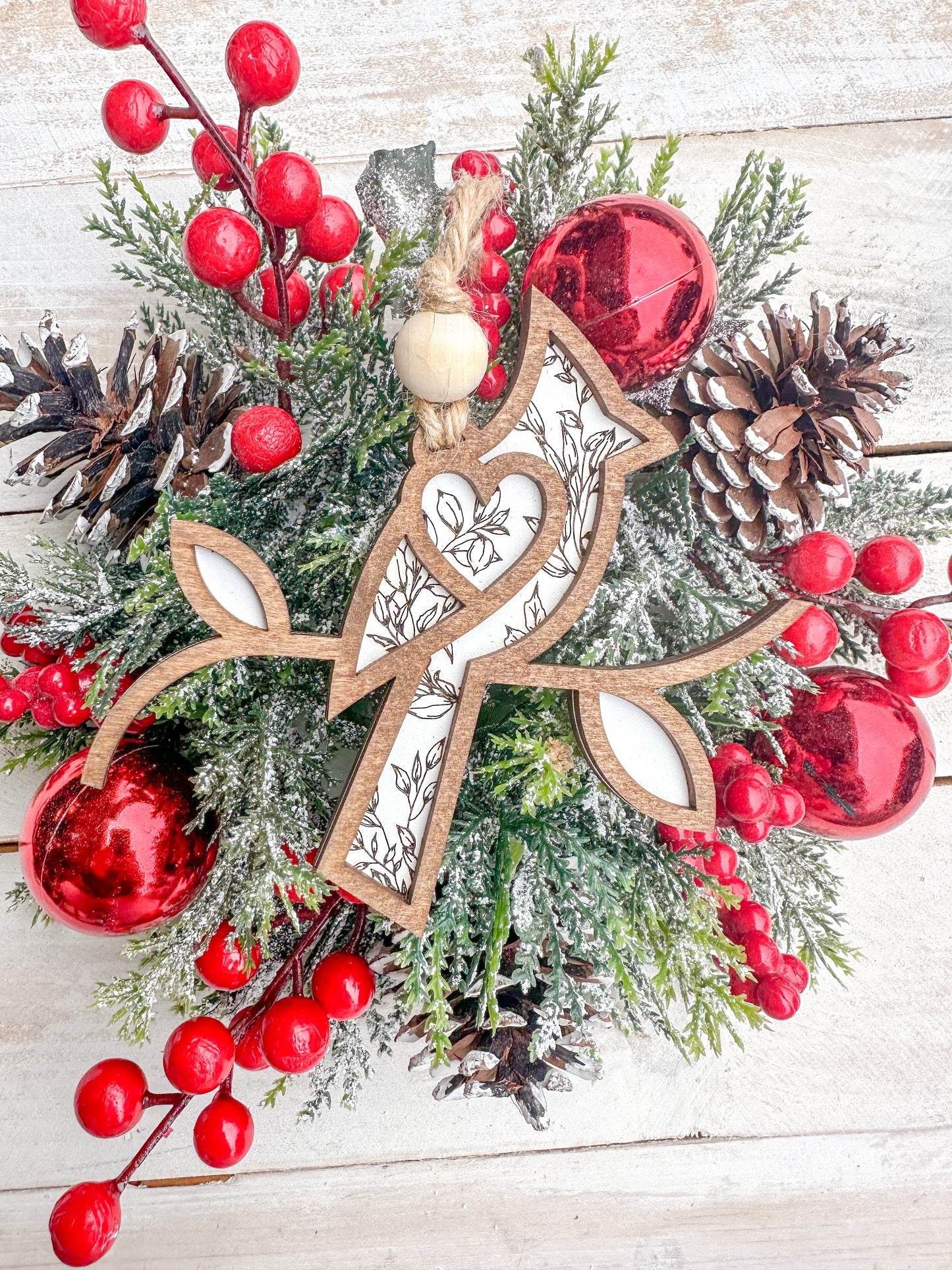 Floral Cardinal Ornament.