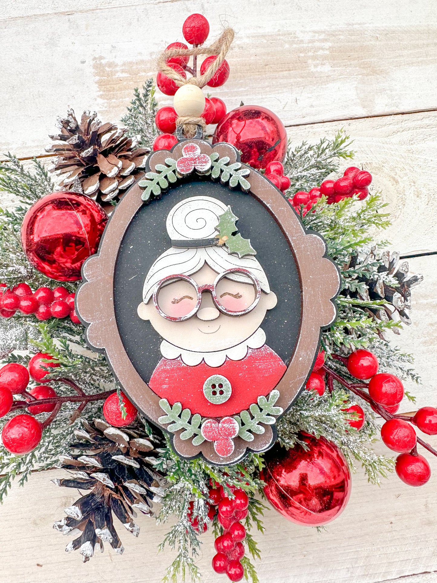 Mrs. Claus oval ornament