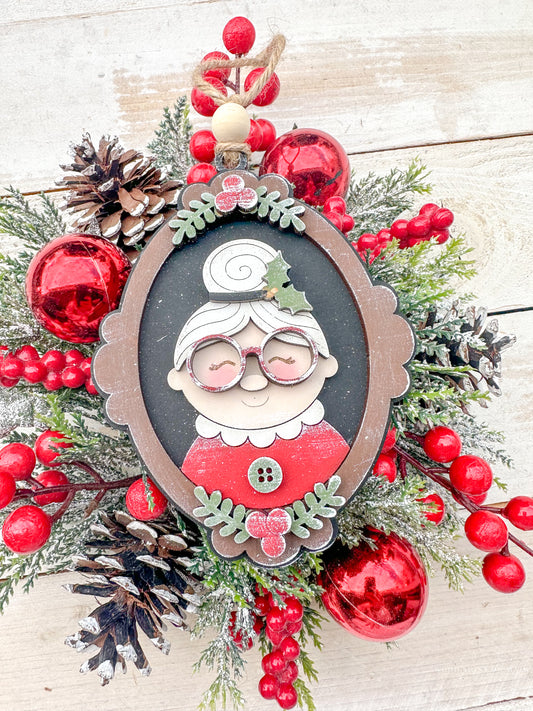 Mrs. Claus oval ornament