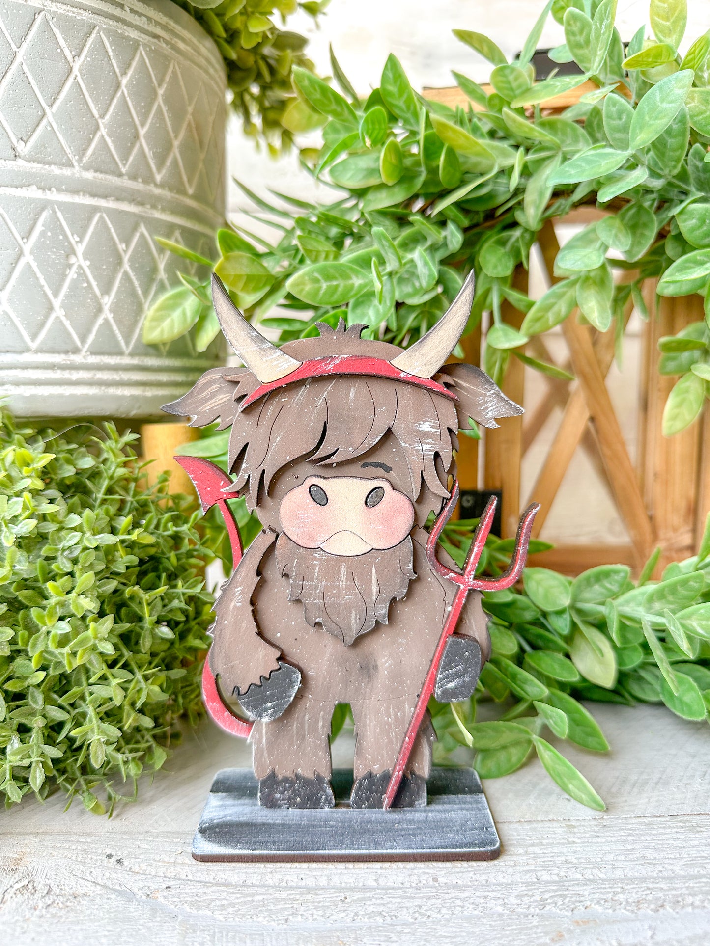 Halloween Highland cow laser decor w/ stands