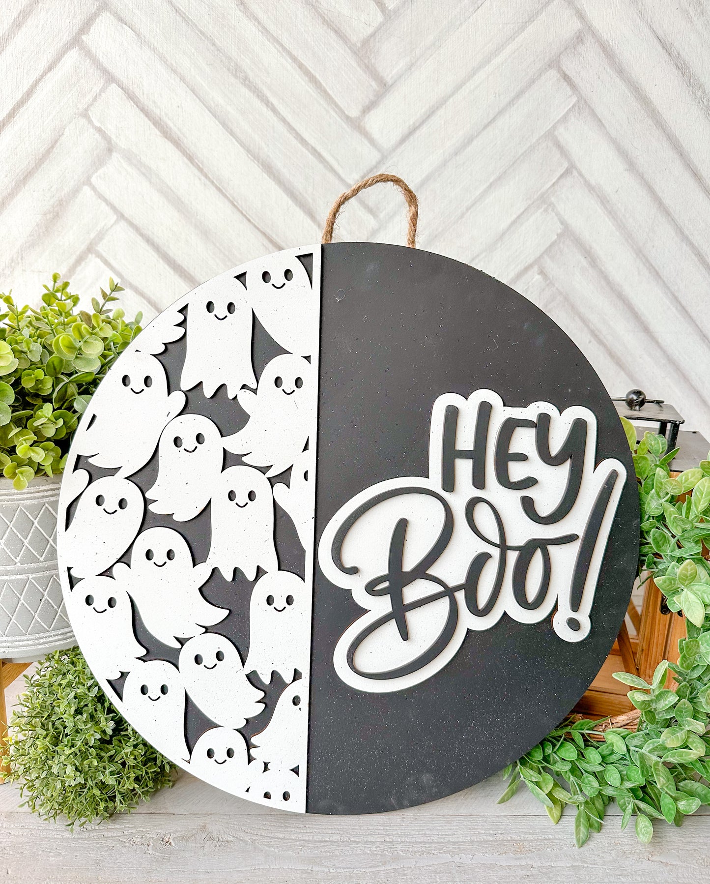 Hey boo | Halloween Door Hanger