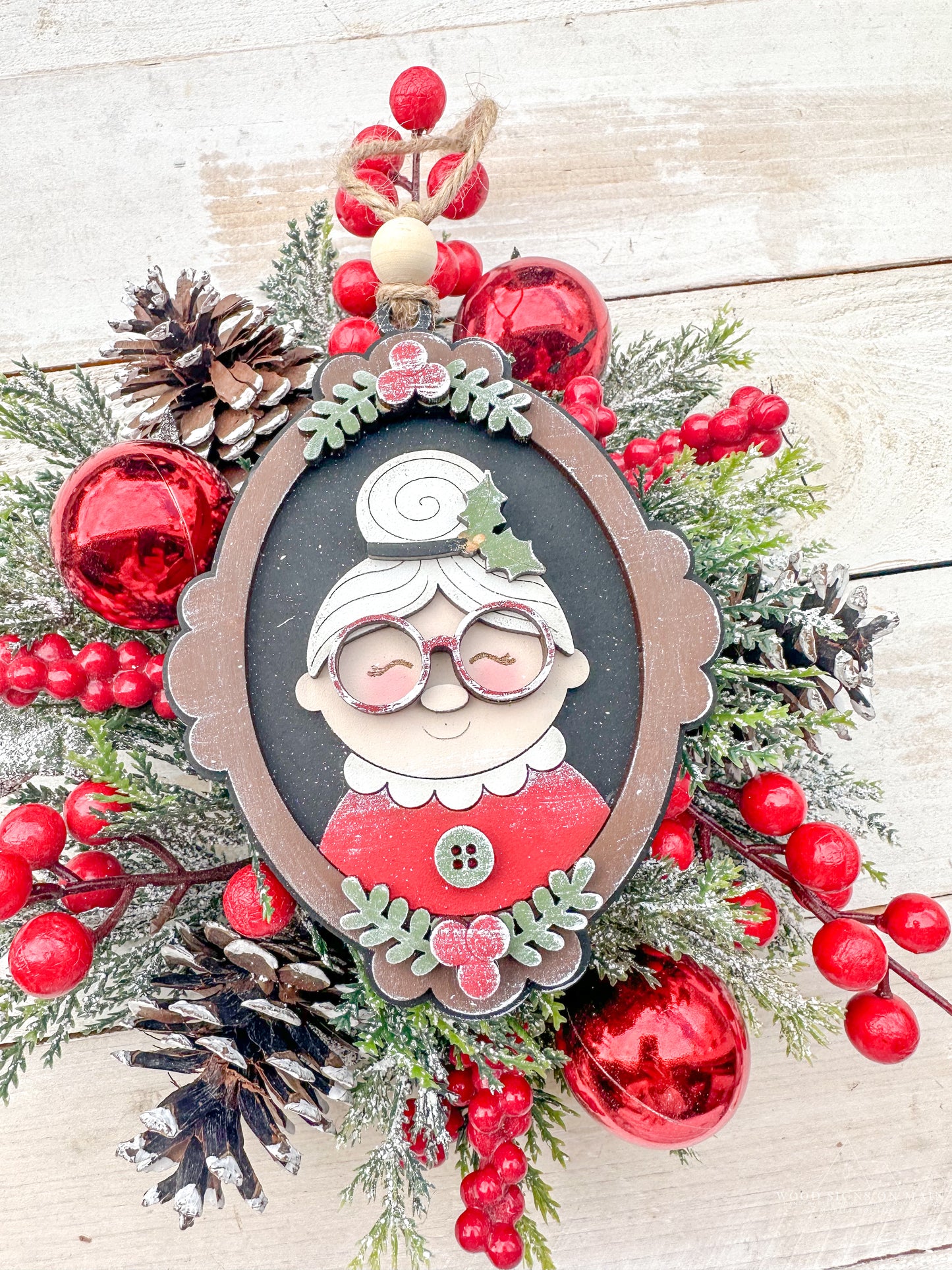 Mrs. Claus oval ornament