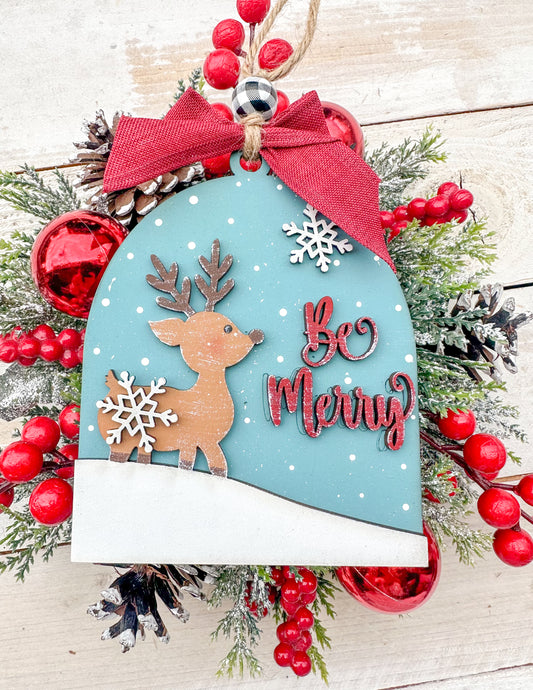 Be merry reindeer ARCH ornament