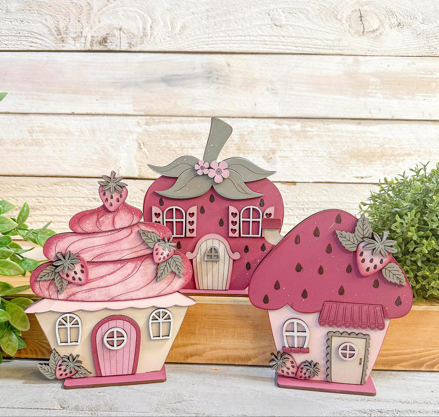 Strawberry standing houses